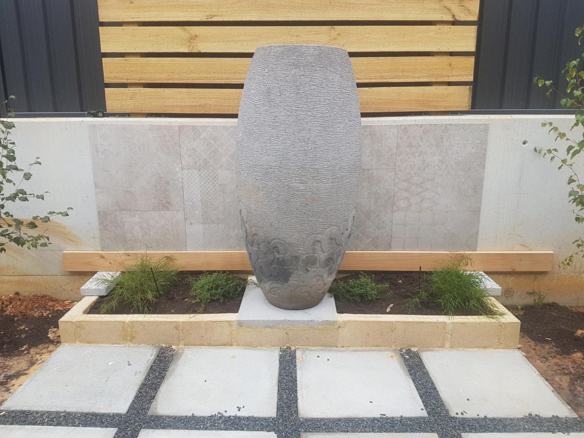Pemberton Japanese Garden Studio 2025 Winner Travellers Award Zewnętrze zdjęcie
